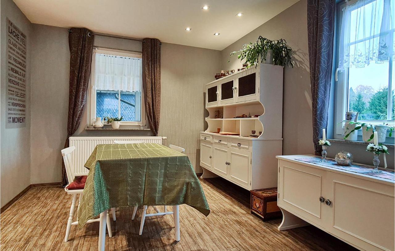 2 Bedroom Cozy Apartment In Suhl Eksteriør bilde